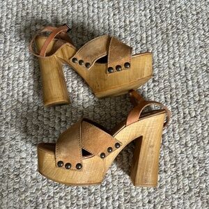 Steve Madden Tan Platform Heels